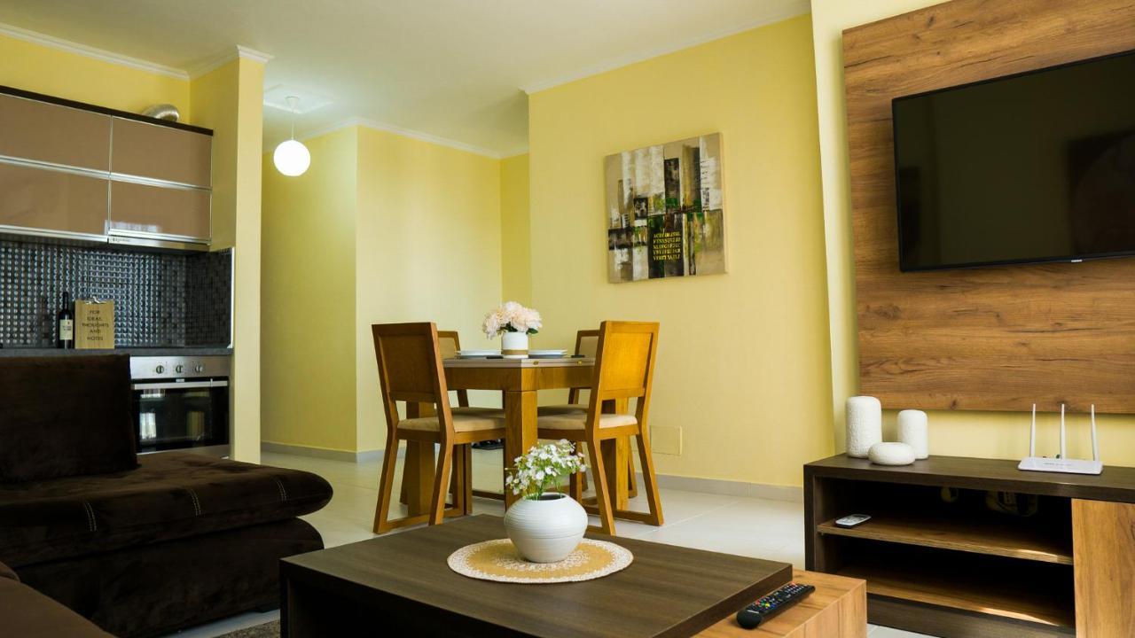 Eka Luxury Apartments Дуррес Екстер'єр фото