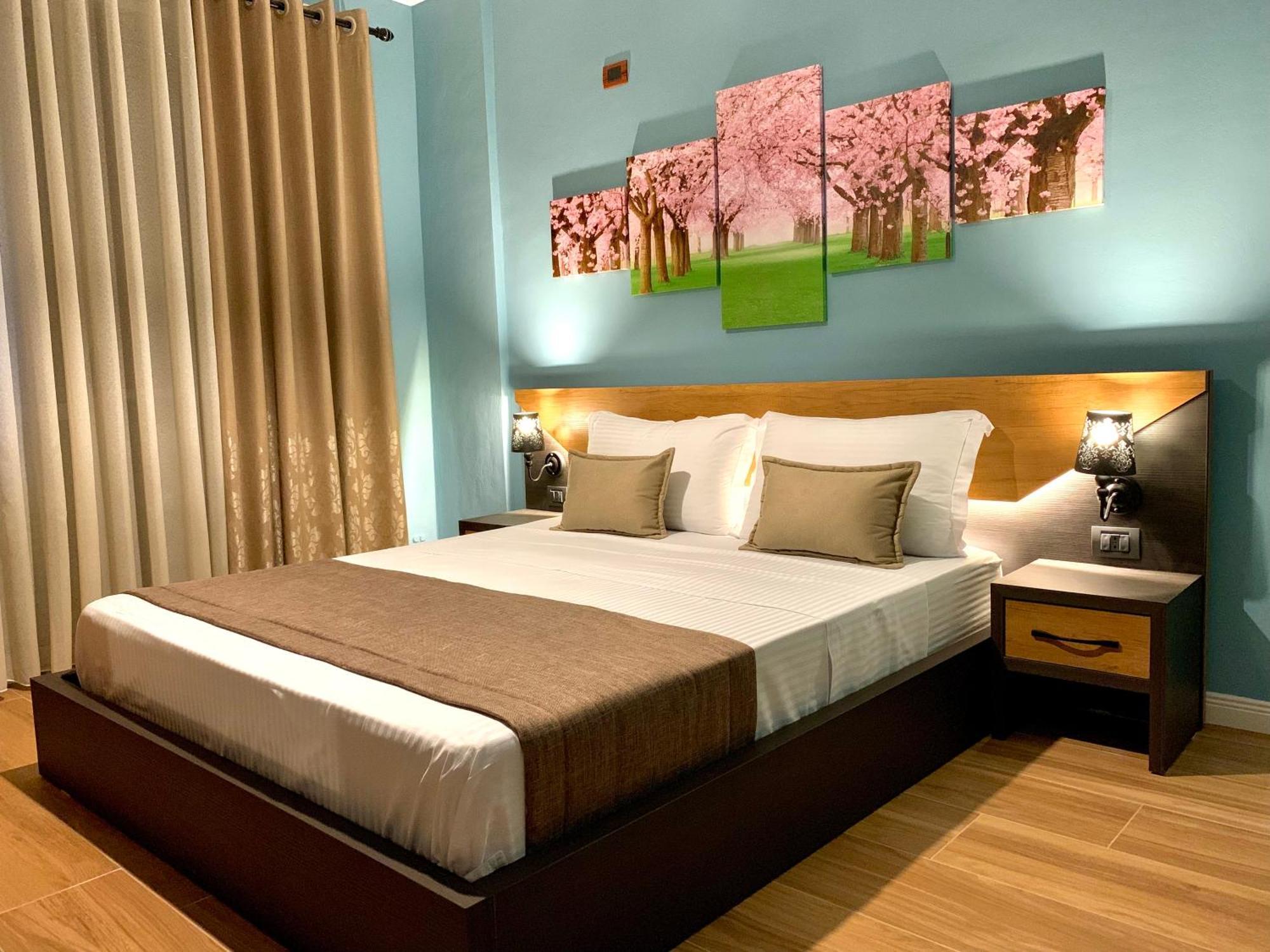 Eka Luxury Apartments Дуррес Екстер'єр фото